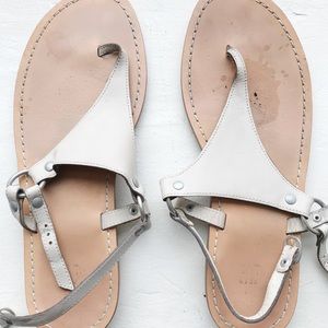 GAP Cream Thong Sandals